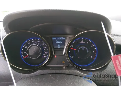 2013 Hyundai Genesis 3.8 Track z USA, uszkodzony, nr VIN KMHHU6KJ6DU083265